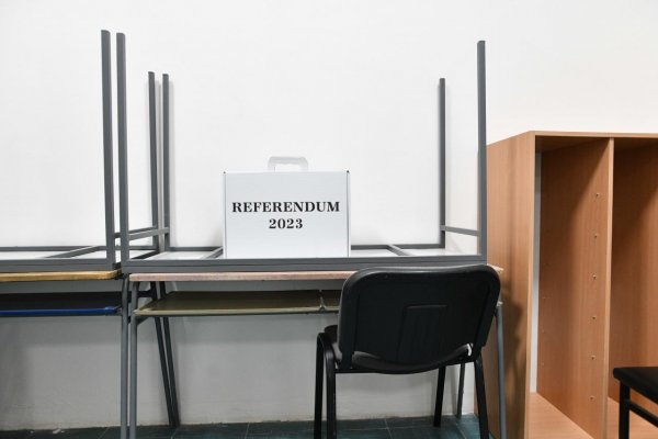 S otázkami o referende sa môžu občania obrátiť na informačné linky MV SR. Viaceré mestá zatiaľ hlásia nízku účasť