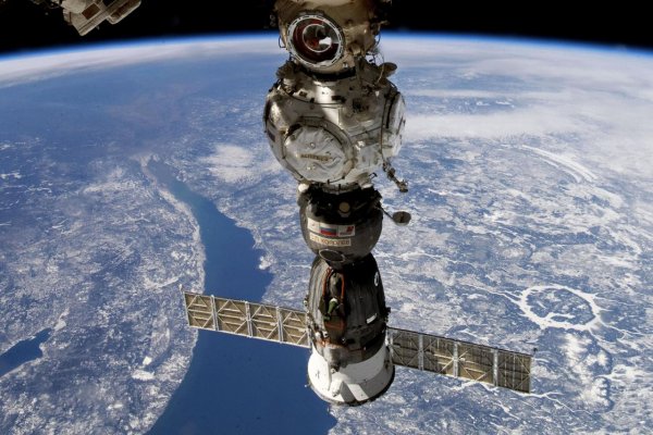 ISS museli odkloniť z dráhy, aby zabránili kolízii s vesmírnym odpadom