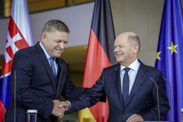 Fico v Nemecku: Vzťahy Slovenska a Nemecka nezaťažujú rozdielne názory na vojnu na Ukrajine 