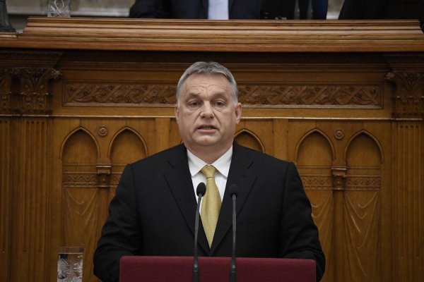 Kálmán Petőcz: Pán Orbán, nezasahujte do vnútorných záležitostí Slovenska